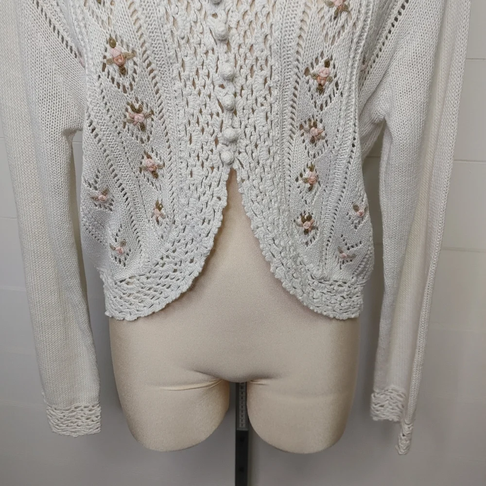 Vintage Hand Crafted Ramie Cotton Rosebud Crochet Cardigan Size S/M - Picture 5 of 12